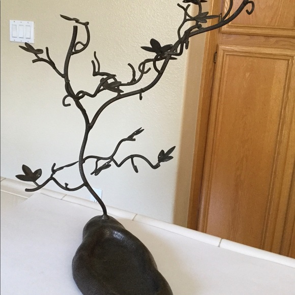 Metal jewelry hanger tree leaves - Picture 2 of 6